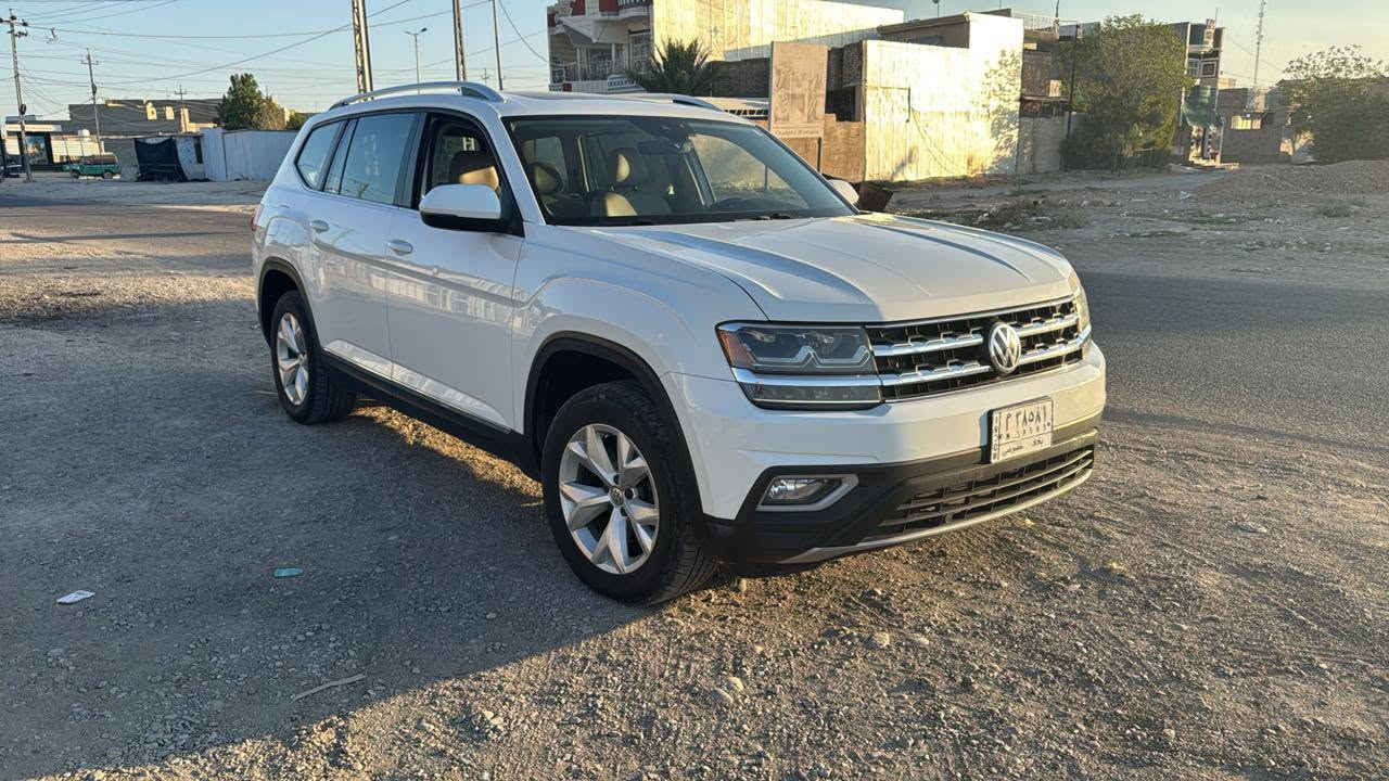 ڤولكسواگن للبيع موديل ٢٠١٨ كندي رقم بغداد ماشي ٧٠ مكينه ٦ سلندر گير بشرط سيارة ضررها موضح بسونر سعر ٢٠٥ بي مجال رقم صاحب سيارة *********** -***********
