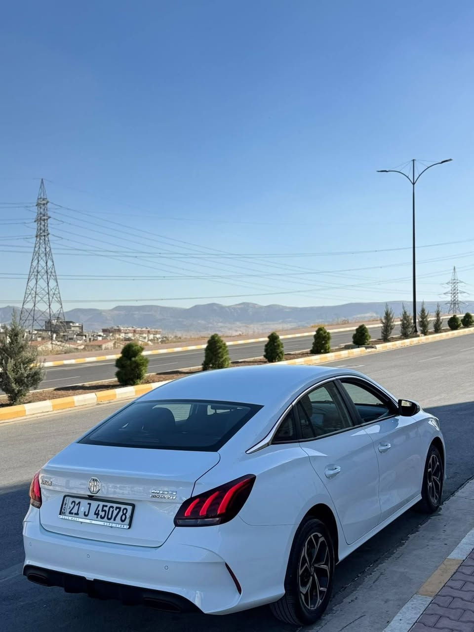 بەناوی خوای گەورە
Mg gt
گێڕ عادیە 
2025 
30 کم ڕۆشتوە  
دوو سێ شوێن بەردی بچوکی هەیە شایەنی باس نیە
بۆیاخ تەنکە لە سلێمانیە شوختی نیە 
***********

