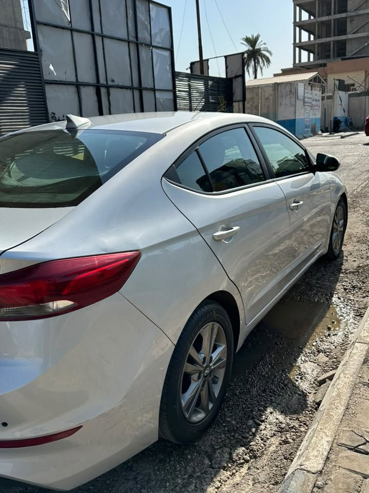النترا 2017 امريكي
محرك 2000 دوش ( مفتوح ) 
كير At 
ماشية 98mile
فتحة سلايد تدفئة كشنات تحكم ستيرن 
تبريد بيانو شغال وبارد 
صبغ قطعتين ( باب السايق والخلفه )
وبيها تعديل بارد 
رقم اربيل السنوية باسمي
السعر : 130 وبيها مجال 
المكان : بغداد اليرموك

للتواصل : ***********
