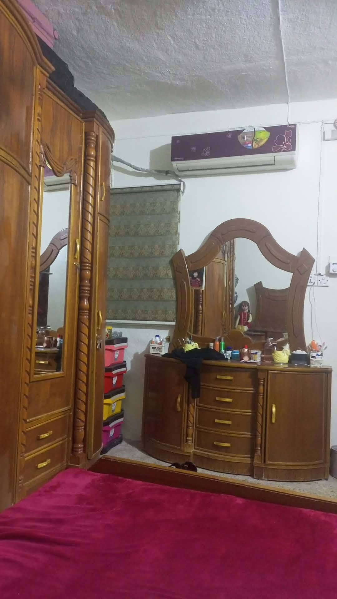 غرفة اخشاب • تسكام صاج • عراقي ثقيل