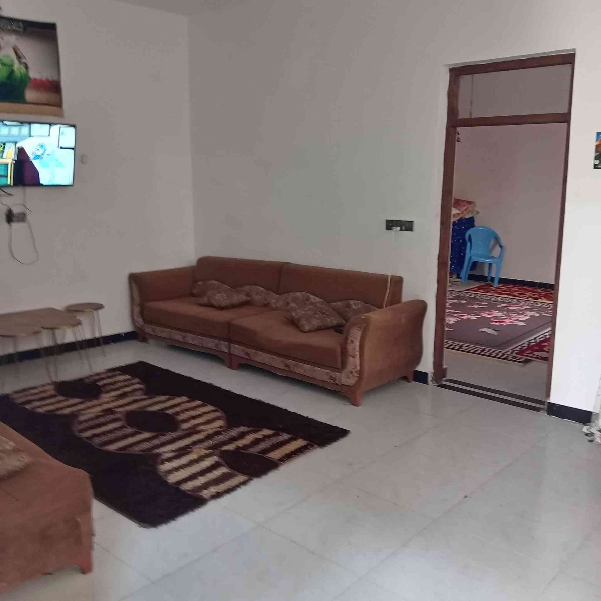 بيت جديد للبيع حي لأمين ثانيه مساحة 220 م بناء 2غرف وصاله مطبخ واستقبال وحمام طارمه حلوه تفاصيل أكثر على رقم *********** واتسب
