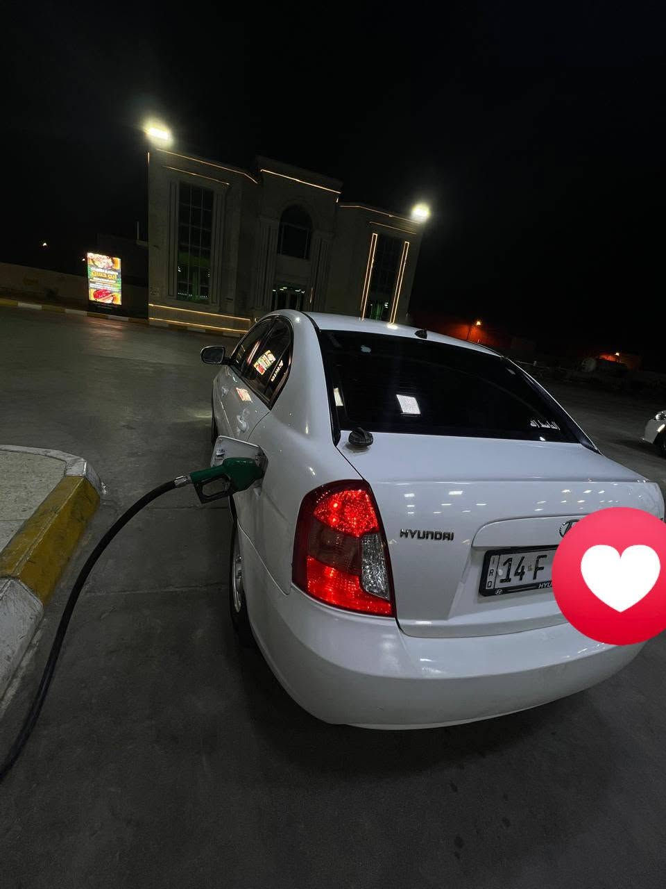 السلام عليكم اكسنت صابونه 2011 خليجي  كير مكينه حداديه كفاله تخم تاير تخم ويل سياره عله ايدي تبريد ثلاجه  مكفوله من الضربه ماعده المدكر الخلفي صفحته السايق مو قويه رقم جديد بسمي سياره السعر 90 وبيه مجال لشراي ***********

