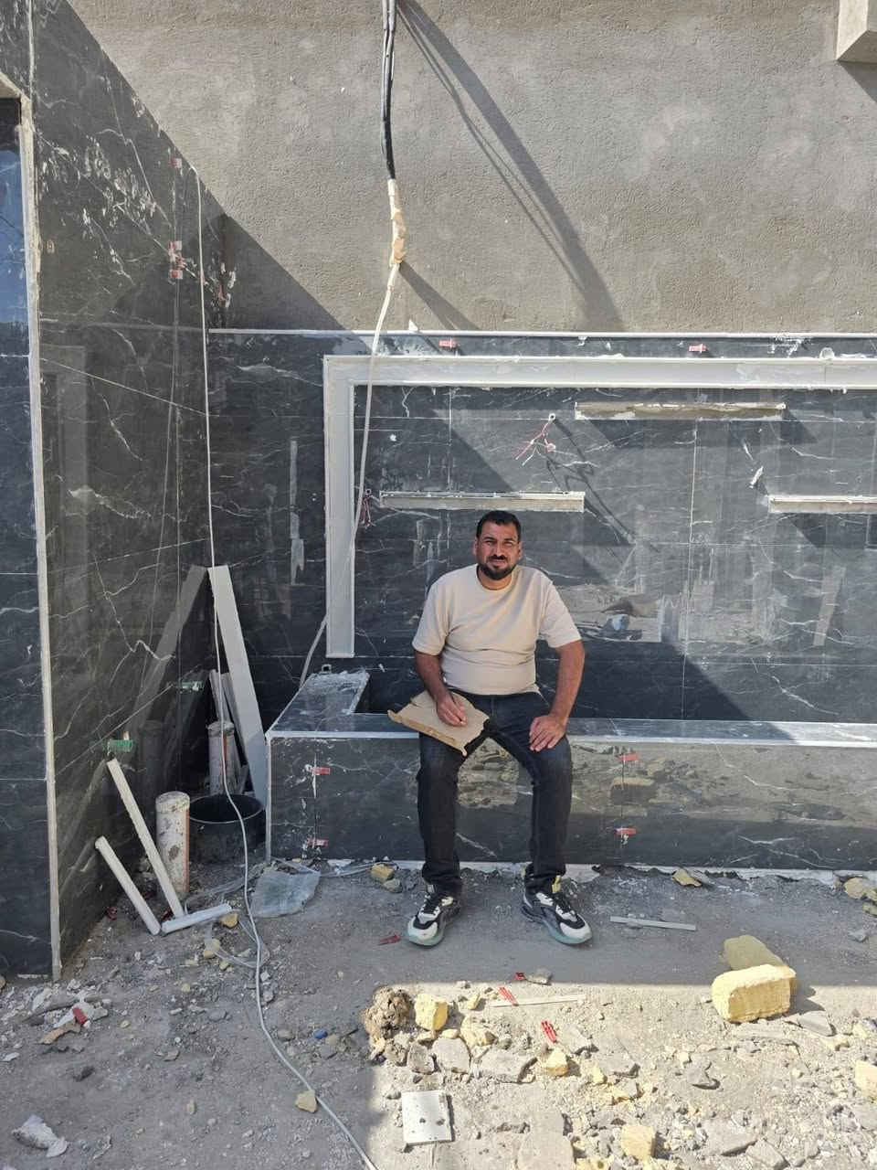 الحمد الله دائما وابدا مكتب نور الهدى نعمل بالنقد والتقسيط هيكل فقط عنوان المكتب شارع الإسكان قرب صيدلية النورين بأداره عباس الربيعي للإستفسار الاتصال بي ***********
