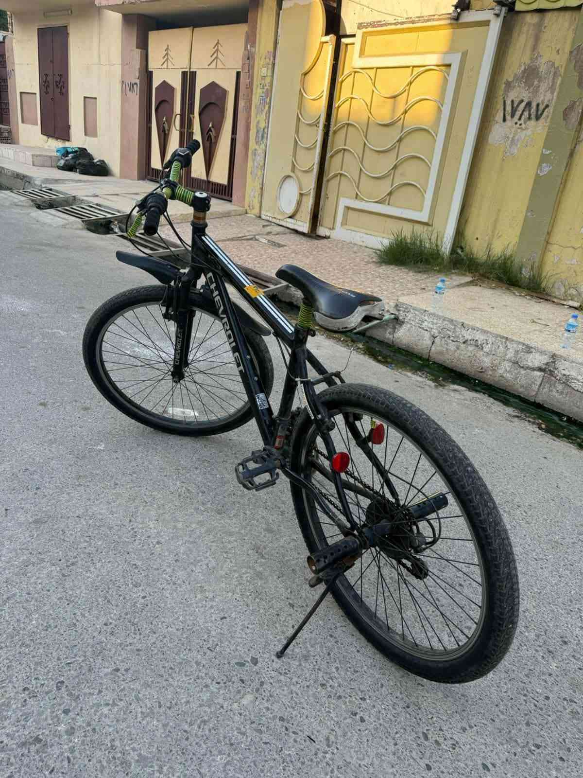 بايسكل  للبيع 

حييل نظيف 

بايسكل شوفرليه امريكي غني عن التعريف افضل شركه 

السعر 100وبي مجال 

للتفسير فقط واتساب***********
