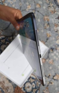 آيباد برو M5 • ٢٥٦ • نضافة ١٠٠