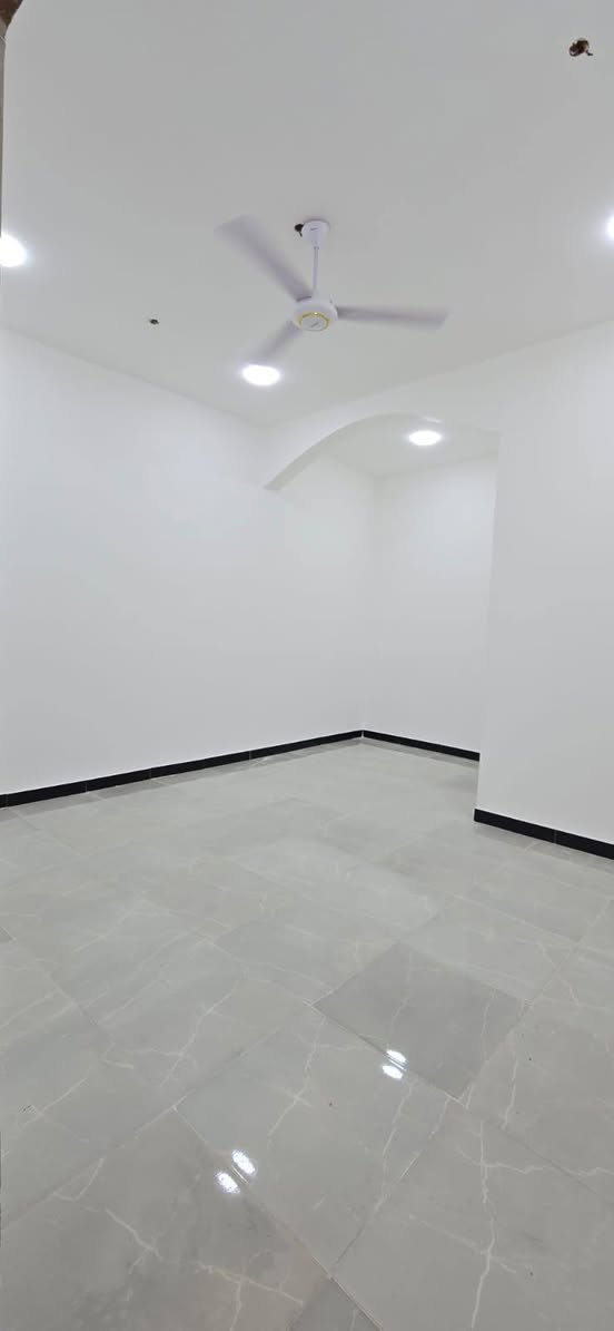 🏡 دار جاهز للسكن للبيع

📐 المساحة: 150 متر
📄 طابو زراعي عراقي – سند 25

🛏️ التفاصيل:
غرفتين نوم
ديوان
صالة
مطبخ
صحيات داخلي وخارجي

📍 العنوان: أبو الخصيب – طريق سيد حامد مقابل مدينة الأندلس
💰 السعر: 80 وبي مجال للتفاوض

✅ جاهز للسكن
✅ مناسب للعائلة
✅ موقع جيد وقريب من الخدمات

📞 للاستفسار: اتصال أو واتساب ***********
