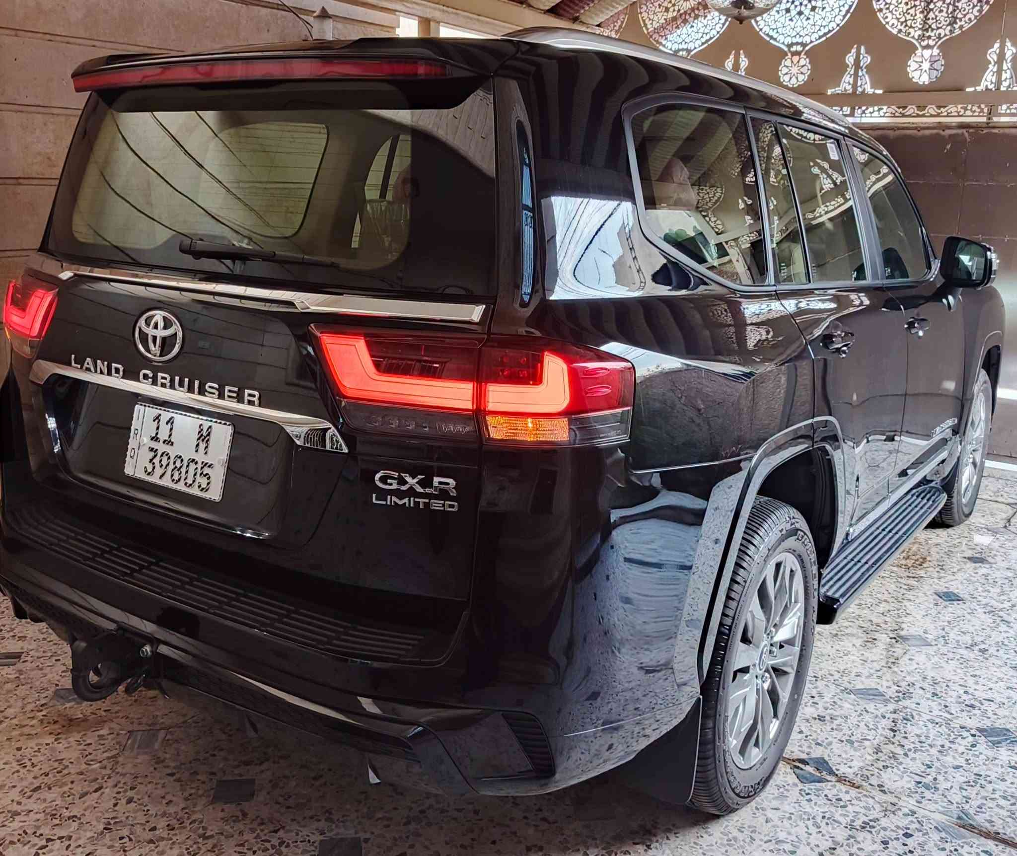 لاندكروزر GXR • زيرو • بغداد الكرخ