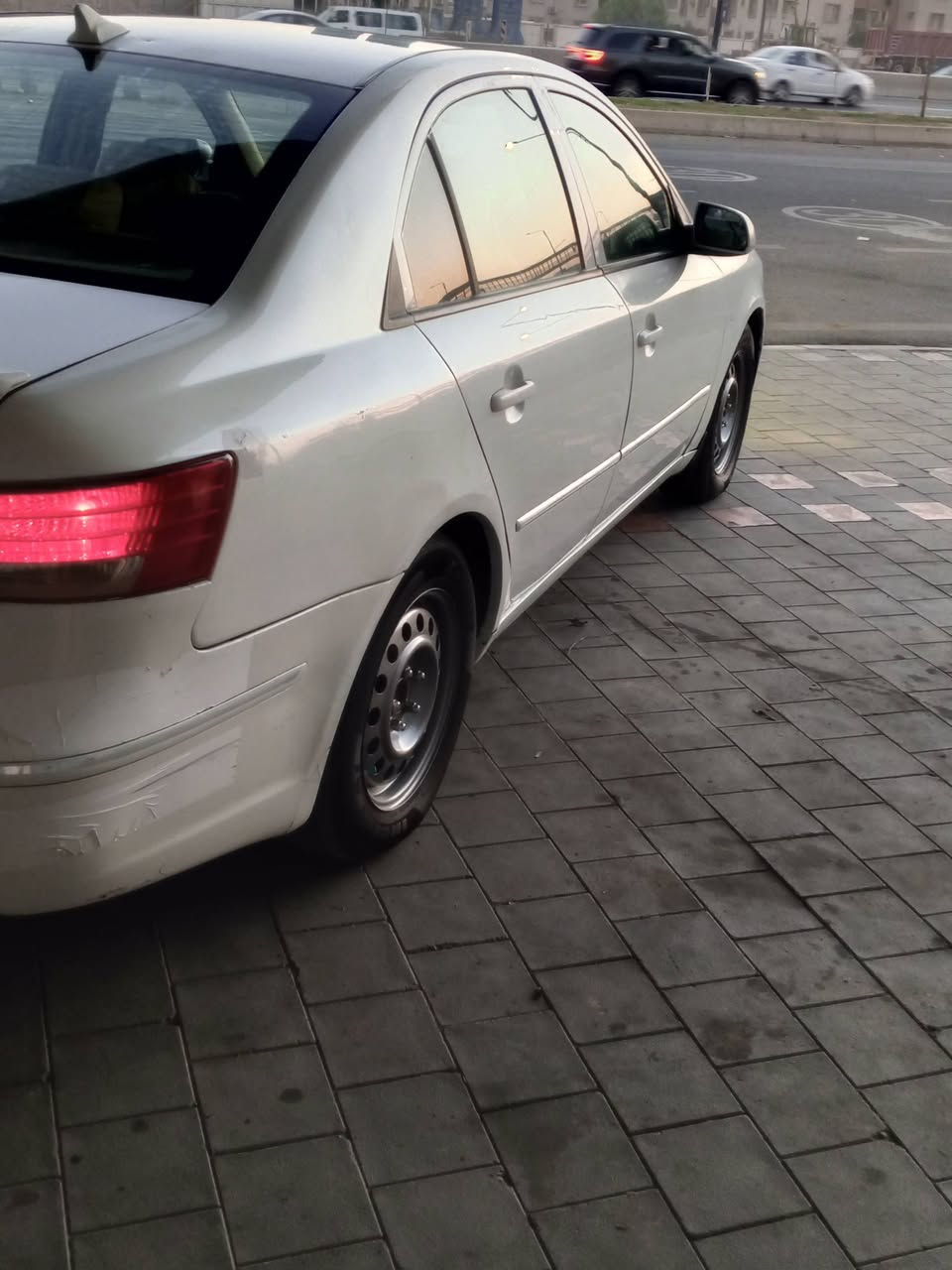 سوناتا 2009 امريكي محرك 2400 بيه رشات صبغ ابيع حزام جاهزة من كلشي محرك گير تبريد حداديه مكفولات تخم تاير جديد السعر 88 وبيه مجال بيع او مراوس للأستفسار ***********  مكان السيارة النجف
