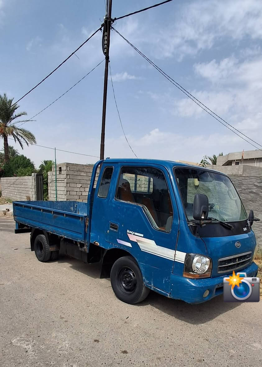 سلام عليكم للبيع كيا ام عيون مديل 2004 سيارة كامله كير محرك خير من الله بيهة حصة كاز كامله (سيارة بدون تحويل ) اكفلك سيارة من سرقة و عشائريه 
السعر 33 وبيها مجال للاستفسار اتصل على الرقم*********** مكاني ديالى
