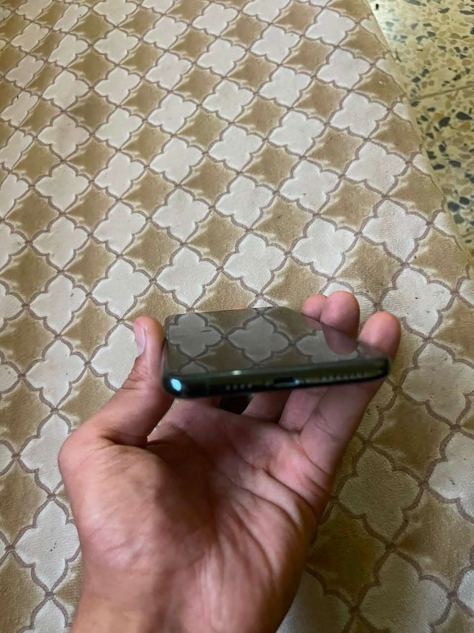 سلام عليكم
ايفون 11برو ماكس مكفول ذاكره 256 بطاريه77

الجهاز نضيف حيل شخط مآبي السعر؛350 وبي مجال بسيط

للستفسار:***********
