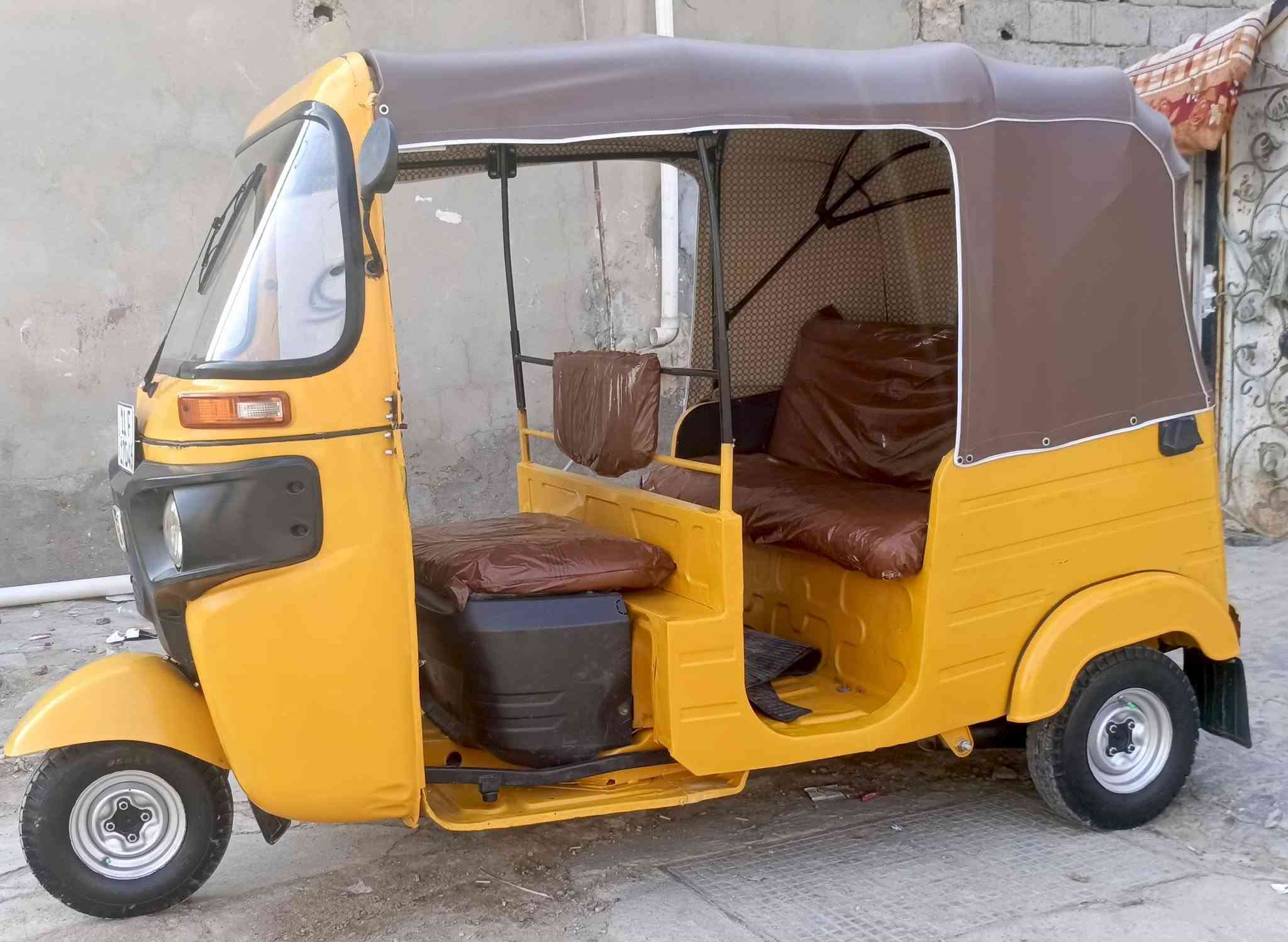 2019 شهر 12 داخله بل 20
رقم وسنوية بغداد انگليزي مصفره لاغرامه ولاشي تحويل مباشر كبل عقد مروري 
كشرهه مكفول من ضربه وصبغ فقط لغد واحد بي صبغ على حديد ودوسات 
مكينه مفتوحه مكفولة من شرگ وتنقيص وتبخير ولاكسن والنضوح شرط نضيفه 
مكاني بغداد الرشاد 
رقمي ***********
