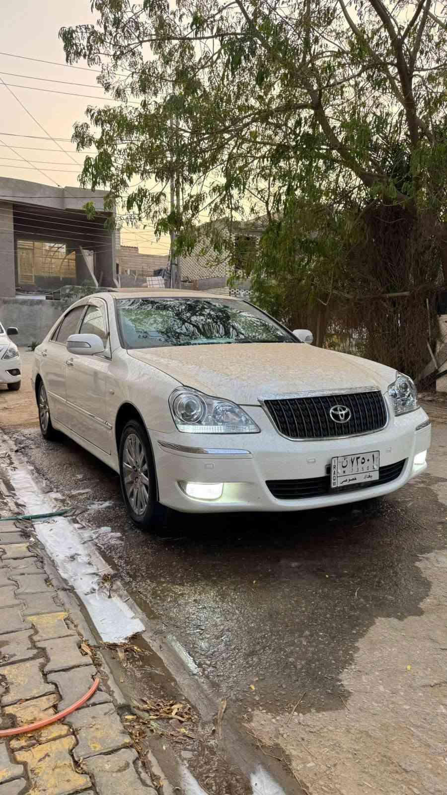 السلام عليكم
للبيع فقط 
فول مواصفات 
كفاله عامه بيها فقط قطعه صبغ 
تسجيل جديد قرار 102معامله كامله باقيه على دفع الكمرك 
مكاني نجف ***********
