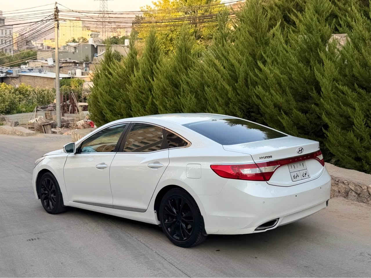 ازيرا ٢٠١٣ خليجى درجه ٢
سياره بدون دعم بدون صبخ 
محرك ٦دوش موغوب 
سياره فول بدون فتحه 
حساس /٣ په رده / برده كهرباى /مراي شفت 
كوشنات كهرباى و هئتر 
تاغم تايرات جديد تاغم حداديه جديد 
كئر و محرك بشرط 
تحويل وكاله نفس اليوم 
مكان سياره دهوك 
سعر سياره ٩٩ومجال 
٨ ورقه غرامات ينزل من سعر 
***********واتساب دهوك, العراق
