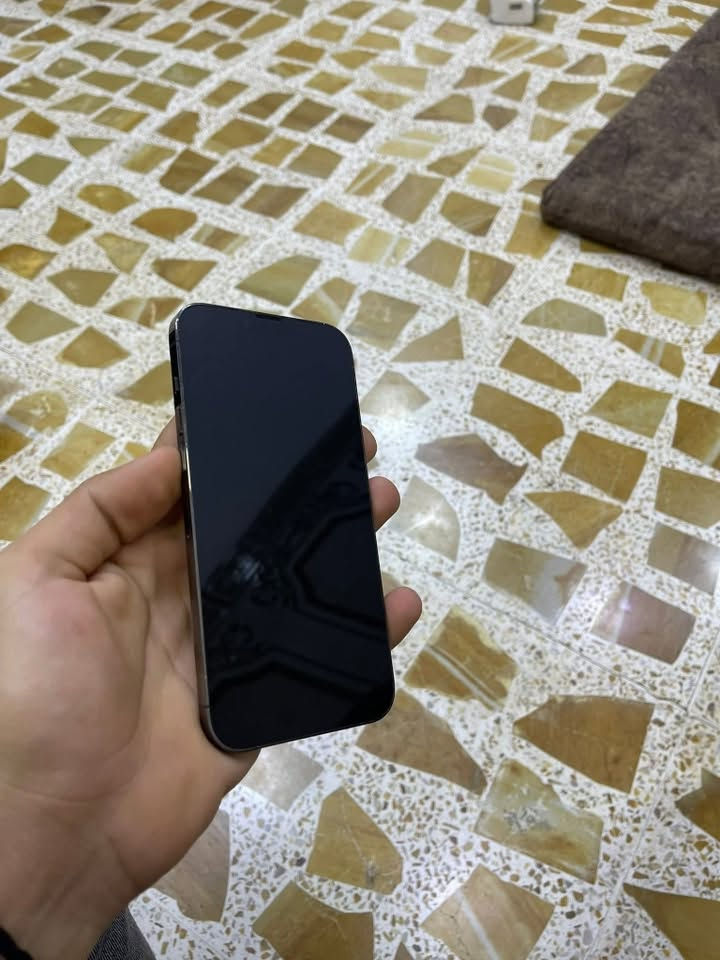 سلام عليكم 
متوفر 13برو ماكس 
ذاكره 256
بطاريه86
الجهاز فقط مبدل ضهر وراجع بلادي
سعره 675وبي مجال قليل 
مكاني بابل الشوملي
أي ستفسار اتصال عل رقم ***********
