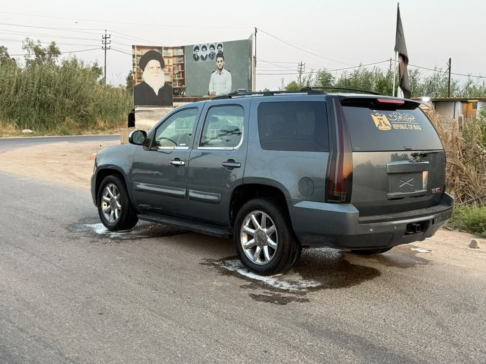 *يا الله*
*للبيع أو مراوس*
*جي ام سي يوكن 2008 - 7 راكب*
*المواصفات:*
- *المكينة:* 5300 V8
- *الكير + المكينة + الحدادة:* خير من الله
- *التبريد:* ثلج 3 قطع
- *الداخل:* 7 راكب + شاشة + سستم صوت + كامرة دوارة
- *الرقم:* بغداد - تحويل ثاني يوم
*حالة السيارة:*
- سيارة جاهزة مابيها نقص
- بيها صبغات بدون حادث
- *بدون داخل 
*السعر:* 128 ورقة $ وبيها مجال بسيط
*المكان:* بابل - الحلة - أبو غرق
*للاستفسار:* ***********
