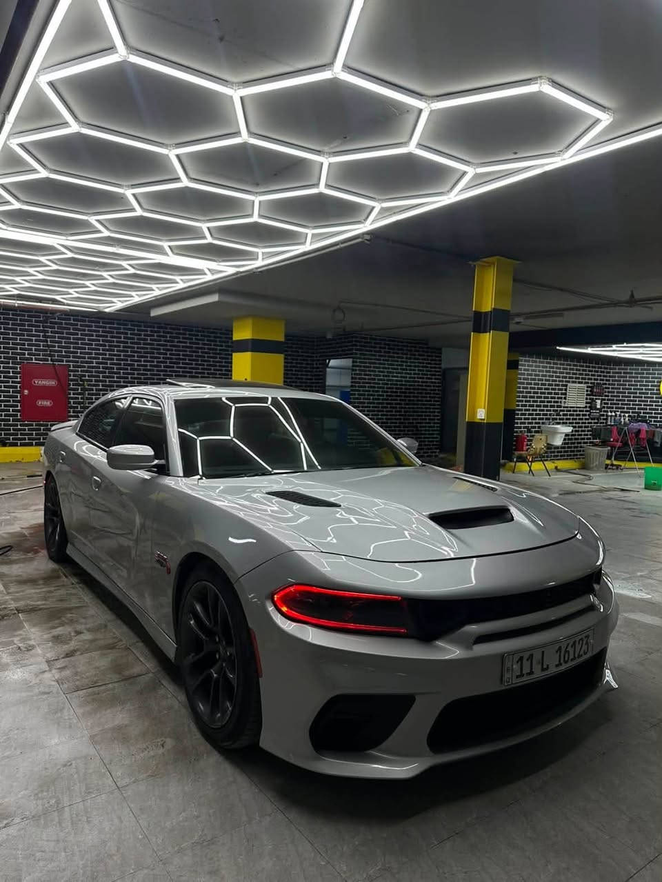 دوج جارجر سكات باك للبيع
(Dodge Charger Scat Pack) - موديل 2022 

سيارة بقمة النظافة وجاهزة للمشتري:
 النوع والفئة: دوج تشارجر سكات باك 
(Scat Pack)
 الموديل: 2022
 المحرك: 8 سلندر (V8)
  وارد أمريكي
 اللون: رصاصي مميز
 الرقم: بغداد (جاهزة وتحويل مباشر)
 المسافة المقطوعة (المشي): 18 ألف ميل فقط
لتواصل اتصال على هذا الرقم
رقم الهاتف ***********
