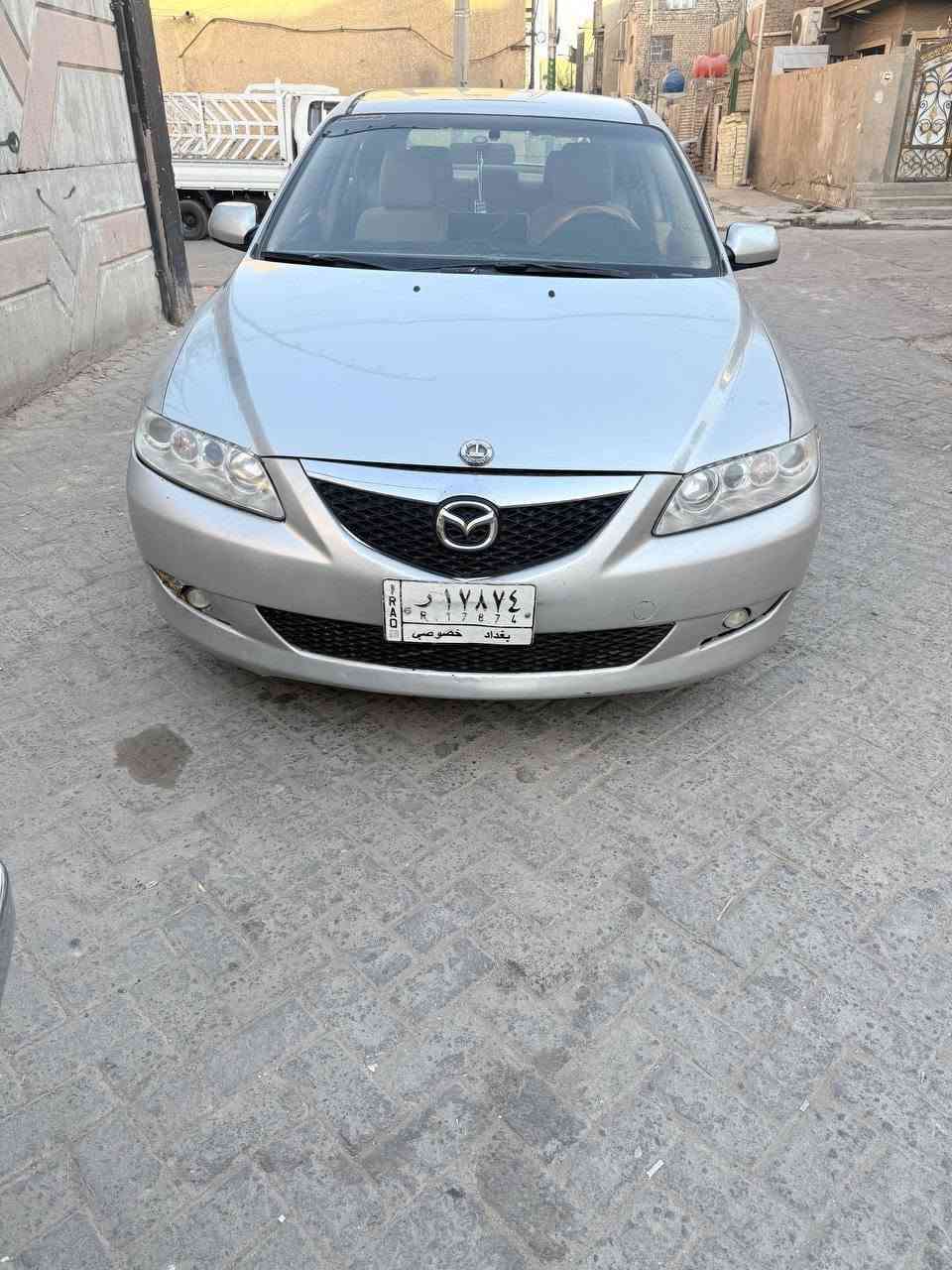 مازدا ياباني وارد خليجي اوتماتيك 
زوم 6 موديل 2003 محرك 2000 
رقم بغداد 
سيارة بلادية بدون صبغ 
محرك كير خير من الله
مشط ستيرن جديد 
كهربائيات كلهة شغالة
تبريد شغال 
مكانهة بغداد 
سعر 44 
هاتف ***********
