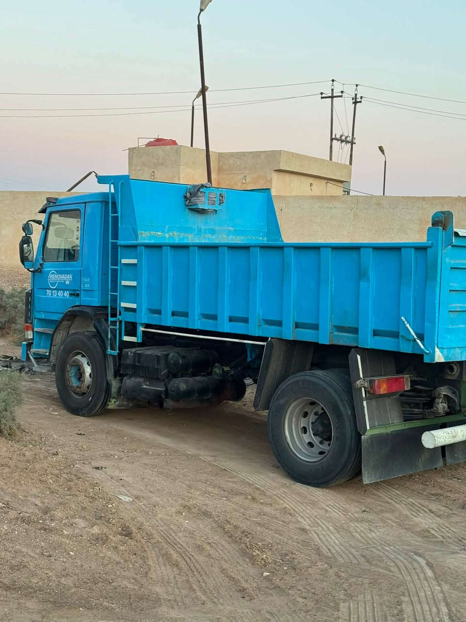 سكانيه 113للبيع سياره مكفوله مكينه ديس كير 5/5
***********

