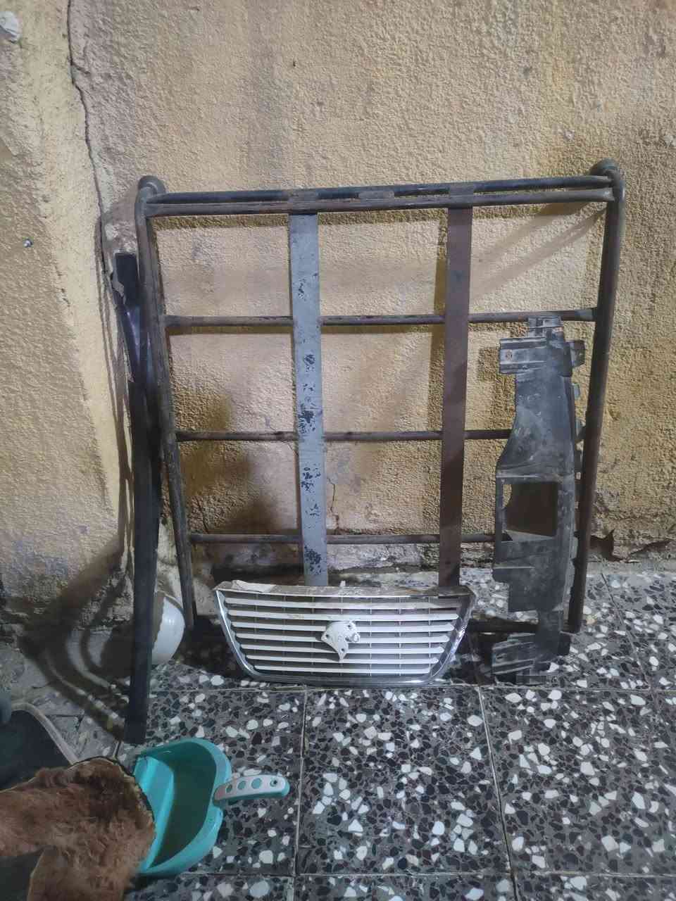 غراض سمند • قطع غيار • تساهل