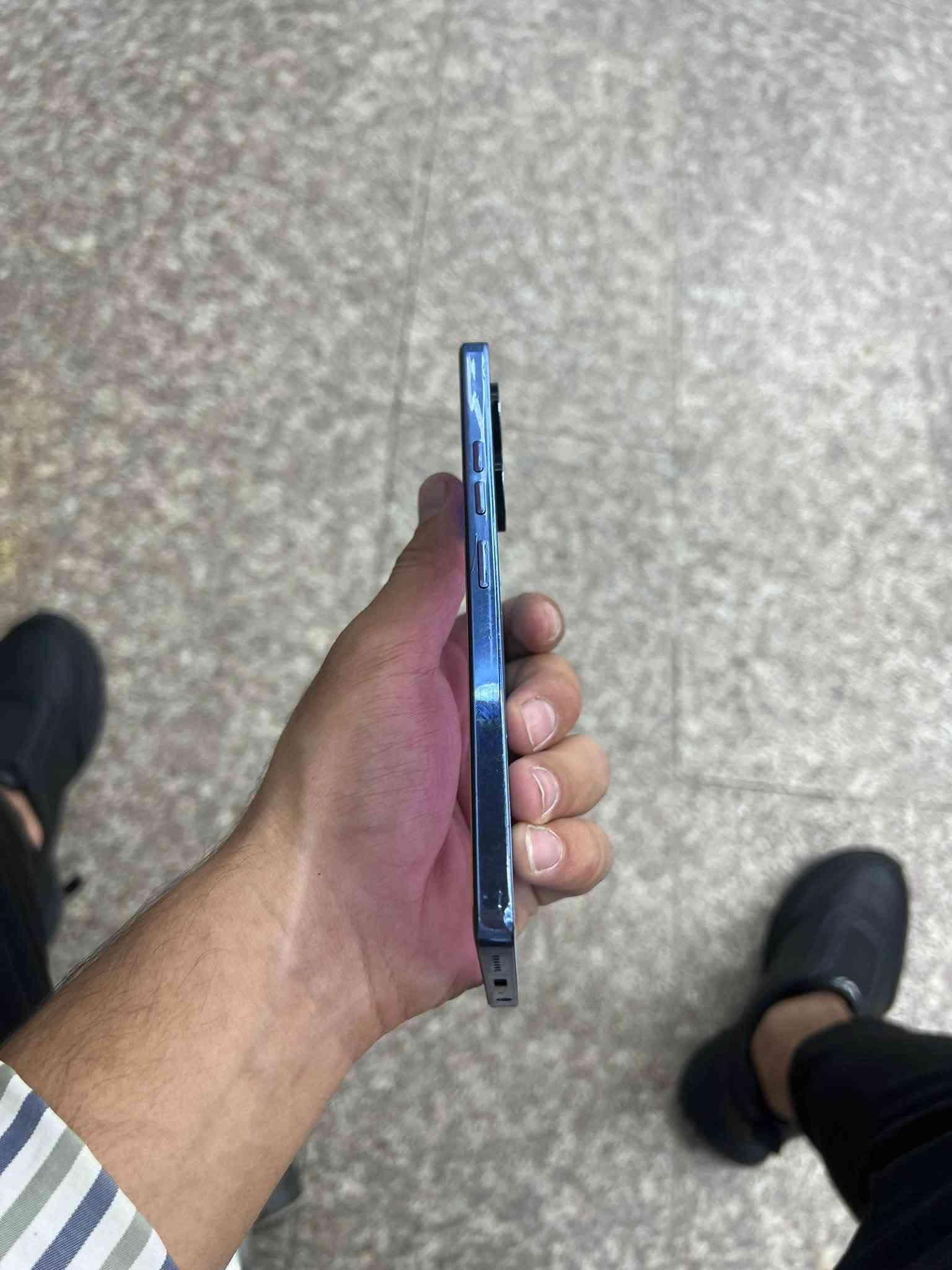 تكنو كامون 20 برو ذاكرة 256
ما مفتوح بي شخوط بسيطة بشاشة 
سعرة 200 وبي مجال قليل 
اتواجد قليل عل فيس رقمي وتساب او رمش اتصل عليك
مكاني كربلاء
***********

نص مكتوب في الصور:
- ٧:٢١ م
- هاتفي
- HiOS
- V14.0.0
- Based on Android
- اسم الجهاز
- TECNO CAMON 20 Pro
- التخزين
- ١٧,٠٤ غ.ب / ٢٥٦ غ.ب
- الطراز
- TECNO CK7n
- وحدة المعالجة المركزية
- Helio G99
- الكاميرا الخلفية
- 64M TRIPLE
- Camera
- الكاميرا الأمامية
- 32M
- البطارية
- 5000mAh
- الشاشة
- 1080X2400