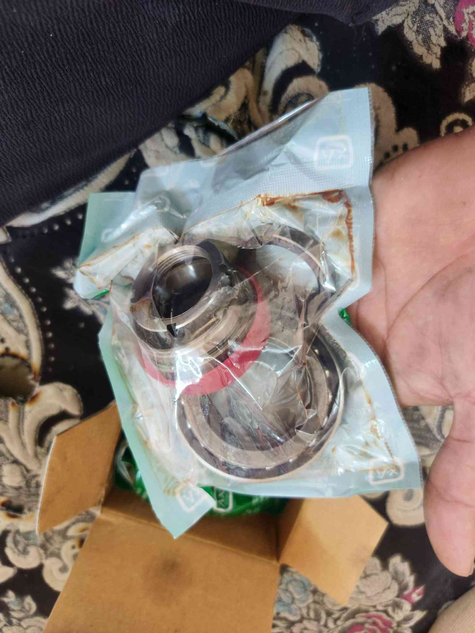 يا الله توفر جميع نواع غراض تكاتك باجاج فقط
بدارت علاء التميمي غراض شركة صليه فقط ما نغش
الناس ويوجد خدمت توصيل كافت محافظات العراق 
بوشه وبستم شركه /80الف 
عنبار خلفي صليه وشركه /12الف
بوري دهن صليه /13الف
زنجيل صليه وشركه موديل /20/21//10الف 
خشم سلف صلي /10الف 
فلاوين شركه صليه/30الف
كلج وبيت كلج شركه صليه/45الف
لايت صليه وشركه زوج /15الف
دولي بك صليه /15الف 
دشلي مزودوج صليه/15الف
بولبر صدر كامل صليه/10الف
شفت امامي صلي /10الف 
روله صلي /60الف ضمان سنه بيه 
قمجي بك صلي/10الف
 رقمي علاء التميمي /***********
عنوان المحل تاجي أبو عضام
