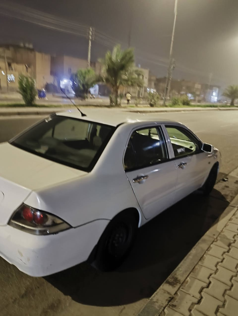 لانسر • ٢٠١٠ • ١٦٠٠