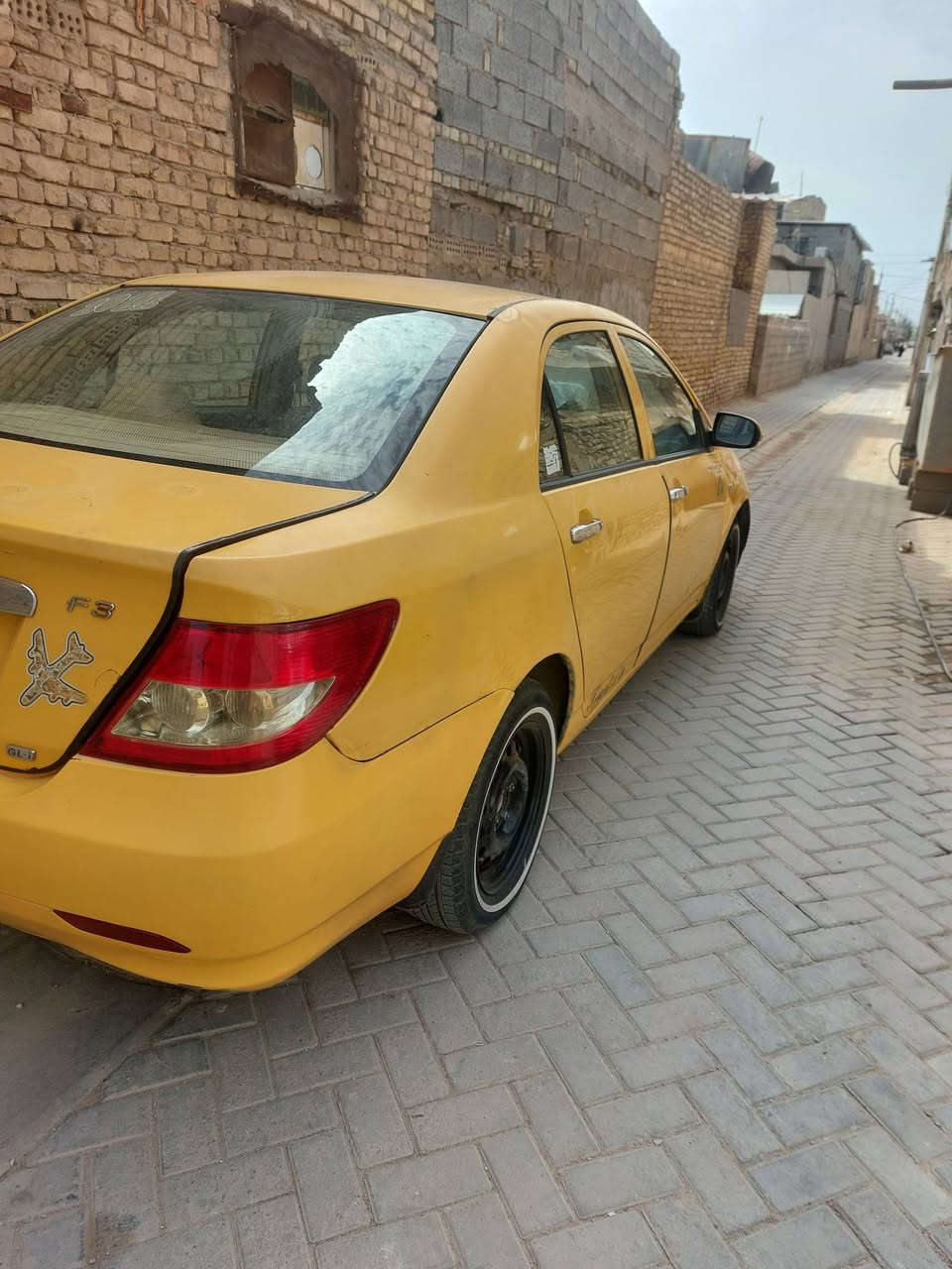بي واي دي F3 • ٢٠١١ • محرك لانسر