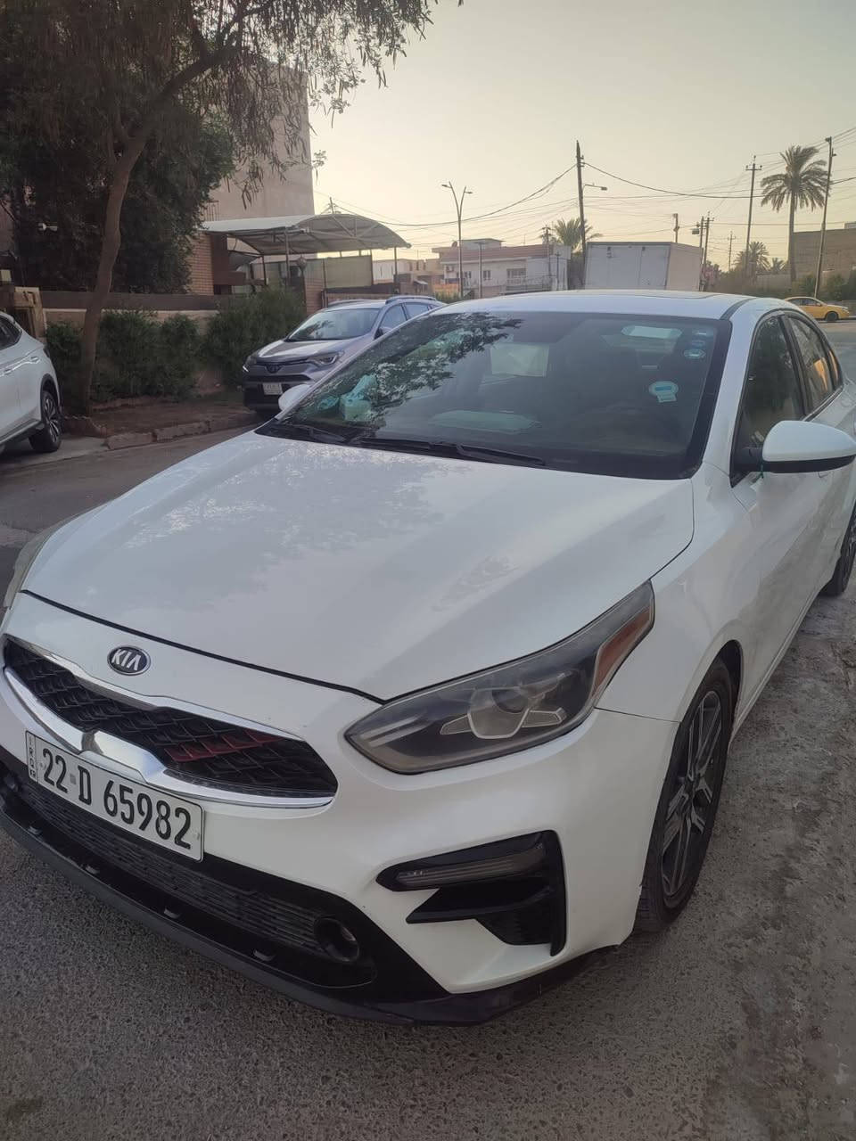 سياره كيا فورتي وارد امريكي  موديل 2019 ضرر قطعتين جاملق اليسرى الامامي بجاملق الورا بيها بارد 
تبريد شغال 
محرك 2000مكفول 
كير مكفول 
سعره 140
رقم.  ***********
العنوان صلاح الدين الدجيل
