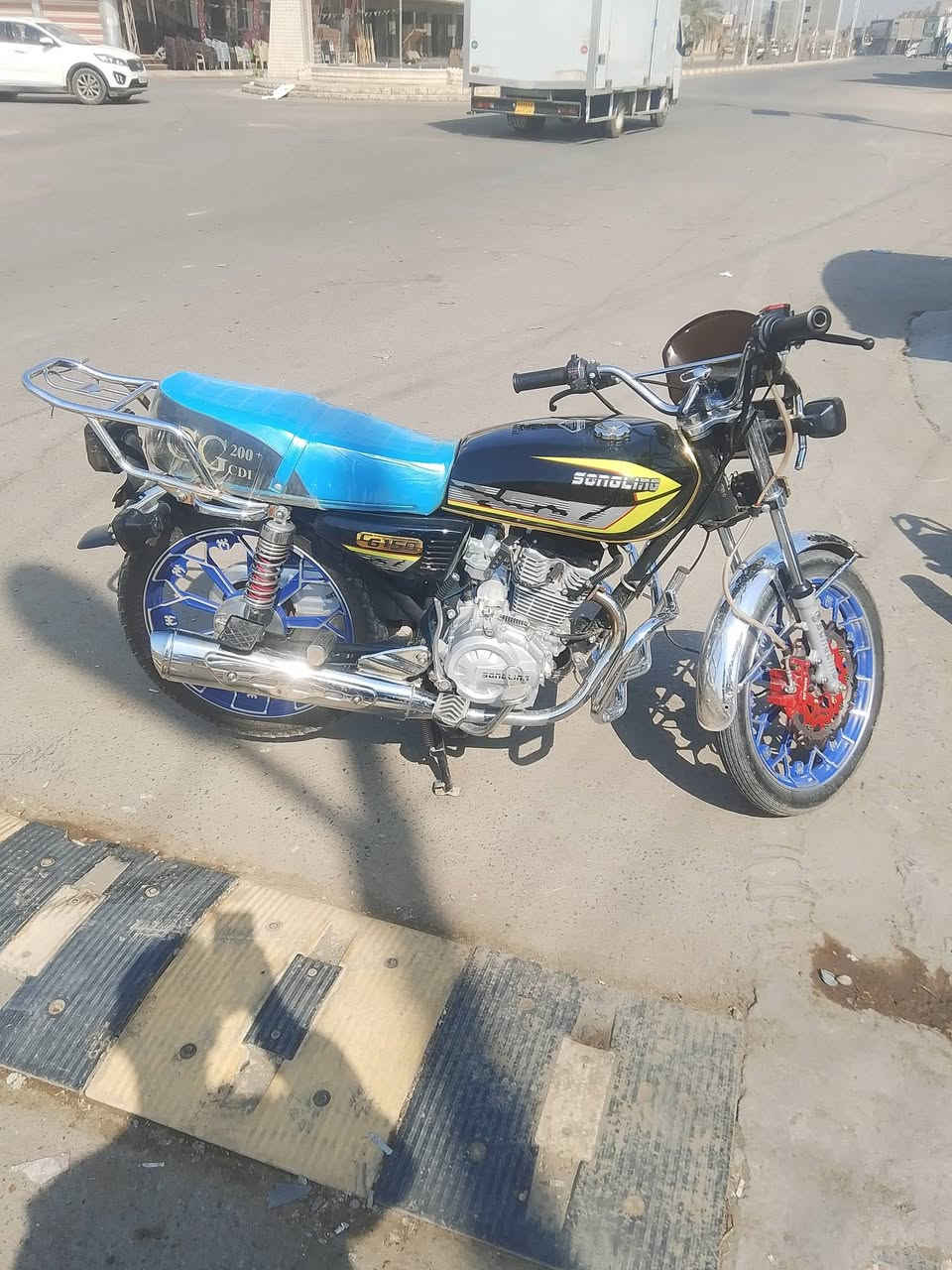 السلام عليكم دراجة للبيع موديل 225 سعر 650قفل ***********
