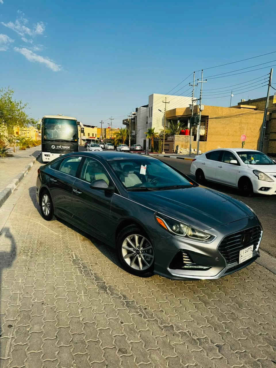 سلام عليكم سوناتا مديل 18 وارد امريكي حادثه جاملغ وبنيد سياره جاهزه من كلشي مكينه كير حداديه تبريد تخم تاير ماشيه 130 سياره حره تحويل ثاني يوم السعر 115وبيه مجال مكاني البصره ***********
