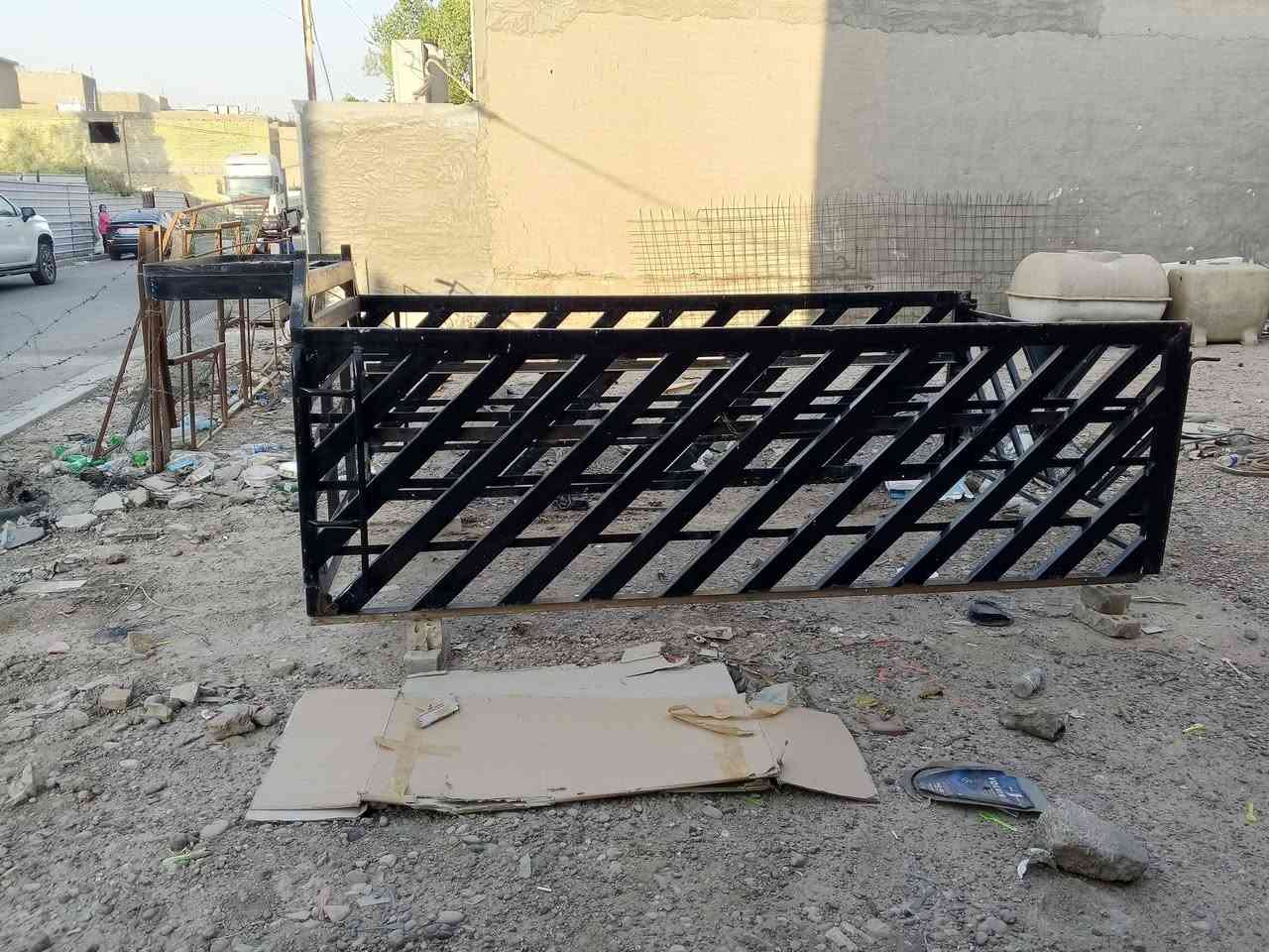 السلام عليكم 
للبيع محجر سيارة عموشة فحل جديد...المكان بغداد الغزالية للاستفسار الاتصال على الرقم 
***********
