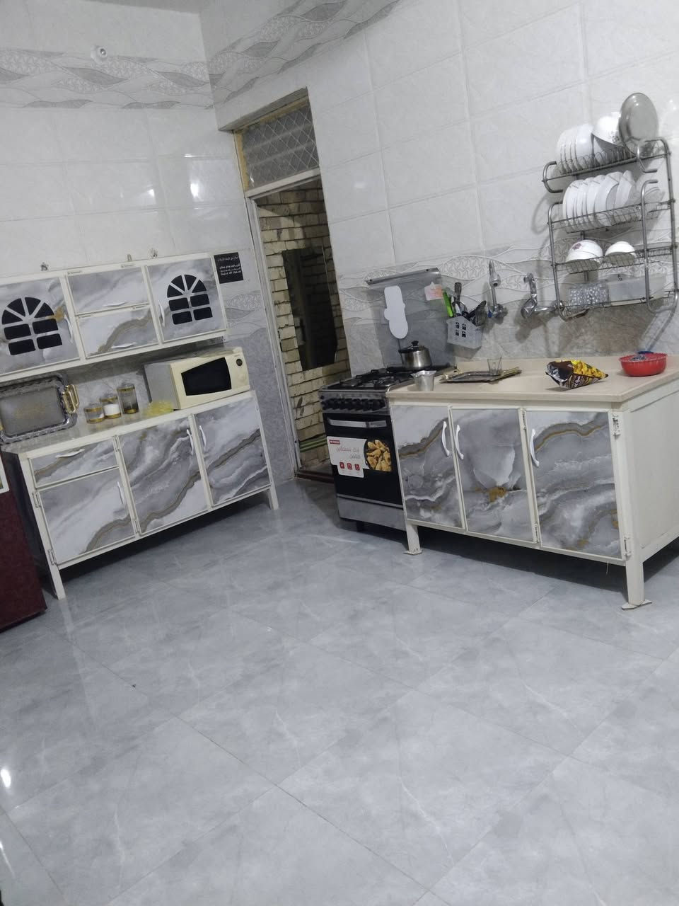 بيت للبيع مساحه80 متر 
زراعي سند ٢٥
الواجهه ٥
نزال ١٦
الكاع رفت ارتفاع البيت عالي عن الشارع 
المكان تراث الخامسه بكاع المسيحي يم مدرسه ٦ كانون بناء جديد
طابق واحد مابي لاستاره ولا بيتونه نضيف كلش
للاستفسار ***********
