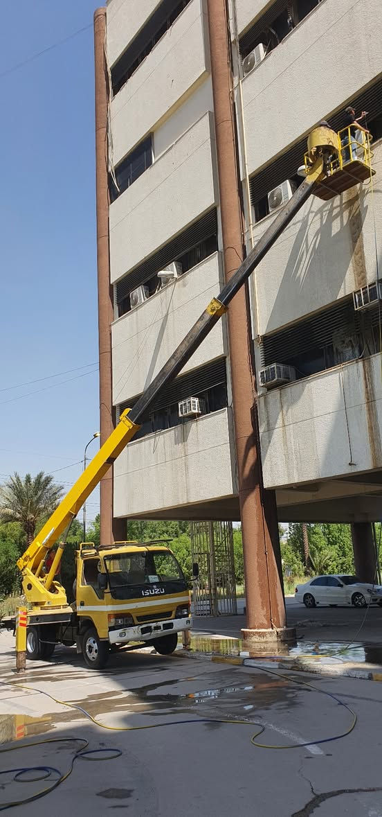 سلام عليكم بس الجهاز البيع الارتفاع ١٧ متر هدروليك تحكم فوك بلادي كلشي مامفتوح منه 
*********** الي مو شراي لا يخابر رجان
