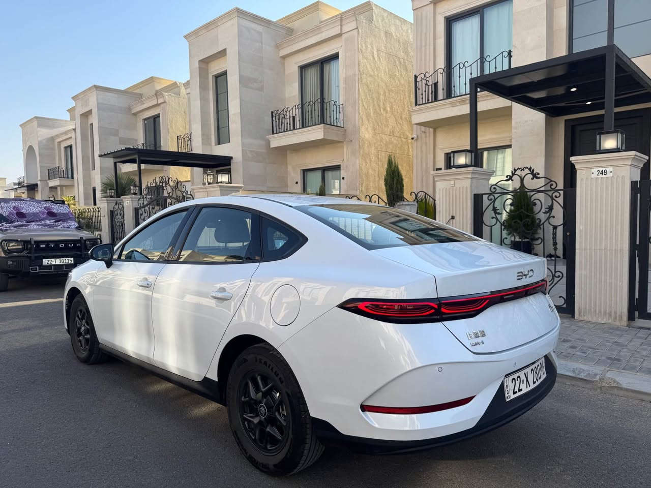 🚘 BYD quin plus | بۆ فرۆشتن 2025 🚘

8000 کیلۆمەتر ڕۆیشتووە

هیچ دەعم و پارچە بۆیاخێکی نییە

تةنها بستةك كارتى هةية لة چاملغى پيشةوة 

گاعی،، حەریق، جانتای هەوا و پەنچەری لەگەڵدایە

بە یەک تانکی، تا 2100 کیلۆمەتر دەڕوات

بەناوی خۆمەوەیە

ڕەقەمی هةولير کراوە

💰 نرخى 136 مةجاليكى زور كةم 
ناونيشان اربيل 
*********** أربيل, العراق
