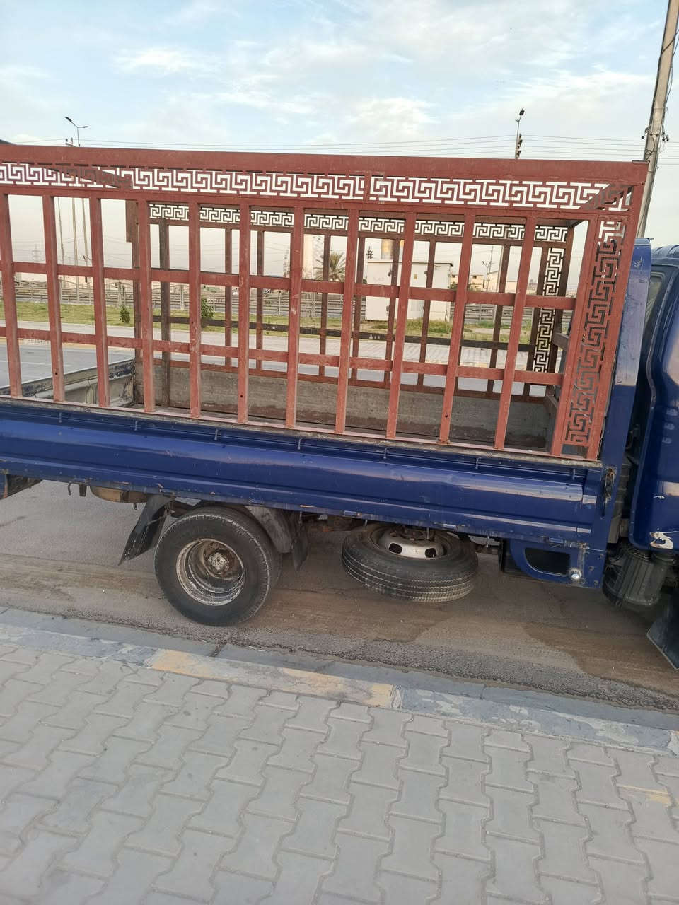 السلام عليكم للبيع كيا فحل رقم ديالى مشروع وطني موديل 2004 بسمي محرك محور بم نوزل صدرجديد تخم تاير سنويه لغايه27. مكان السياره كربلاء @@@@المقدسة السعر 80.    ***********.    ***********
