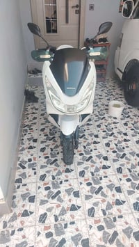 PCX • جيل ثاني • بيها ورقة