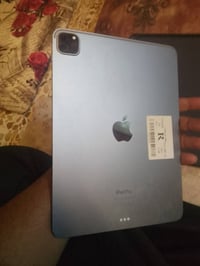ايياد 11برو M2 للبيع جيل رابع يعني حاله حال الام فور  بطاريه 93 ذاكره ...