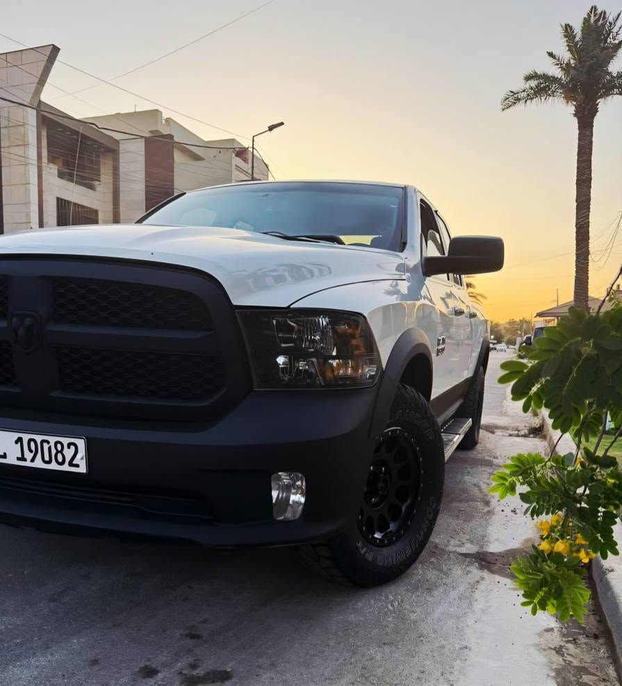 DODGE RAM HEMI  5700 Classic 2017
1. رام هيمي5.7L  كلاسيك موديل 2017 . 2×4 .
2. ماشيه 100 الف ميل .
3. ويالة ميثود 
4. منضومة لايت زنون عالي ناصي .
5. كشنات جلد لون مميز.
6. اربع قطع صبغ .
7. تخم تاير جبلي جديد .
8.  حدادية كير و محرك كلة مكفول .
9. شاشة كامرة خلفية .
10. السياره حلوه ونظيفه ومرتبه ميحتاجلها مصرف .

11. رقم اربيل بأسمي تحويل ثاني يوم .
12. هزة جديده سنوية جديدة تنتهي 2030
13. مكان السياره الدورة . 
 للاستفسار واتساب او اتصال .
***********
