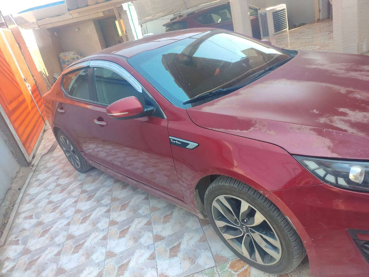 السعر   98    ورقة وبيها مجال خابر وتدلل
اوبتما  2015 وارد امريكي  
حادث امريكا مرفق   
 gdi 2000 توربو
محرك وكير وتبريد مكفول
تخم تاير جديد
فول 1/1 عدا الفتحة
بصمة تشغيل
كشن كهرباء 
شفتات ستيرن 
عليها ادامة كاملة قبل يومين نوزلات تخم بلكات ا ماتصرف الف دينار عليها 
تخم تاير جديد 

المكان  ديالى الخالص  
الاتصال ومراسلة وتساب 
***********
