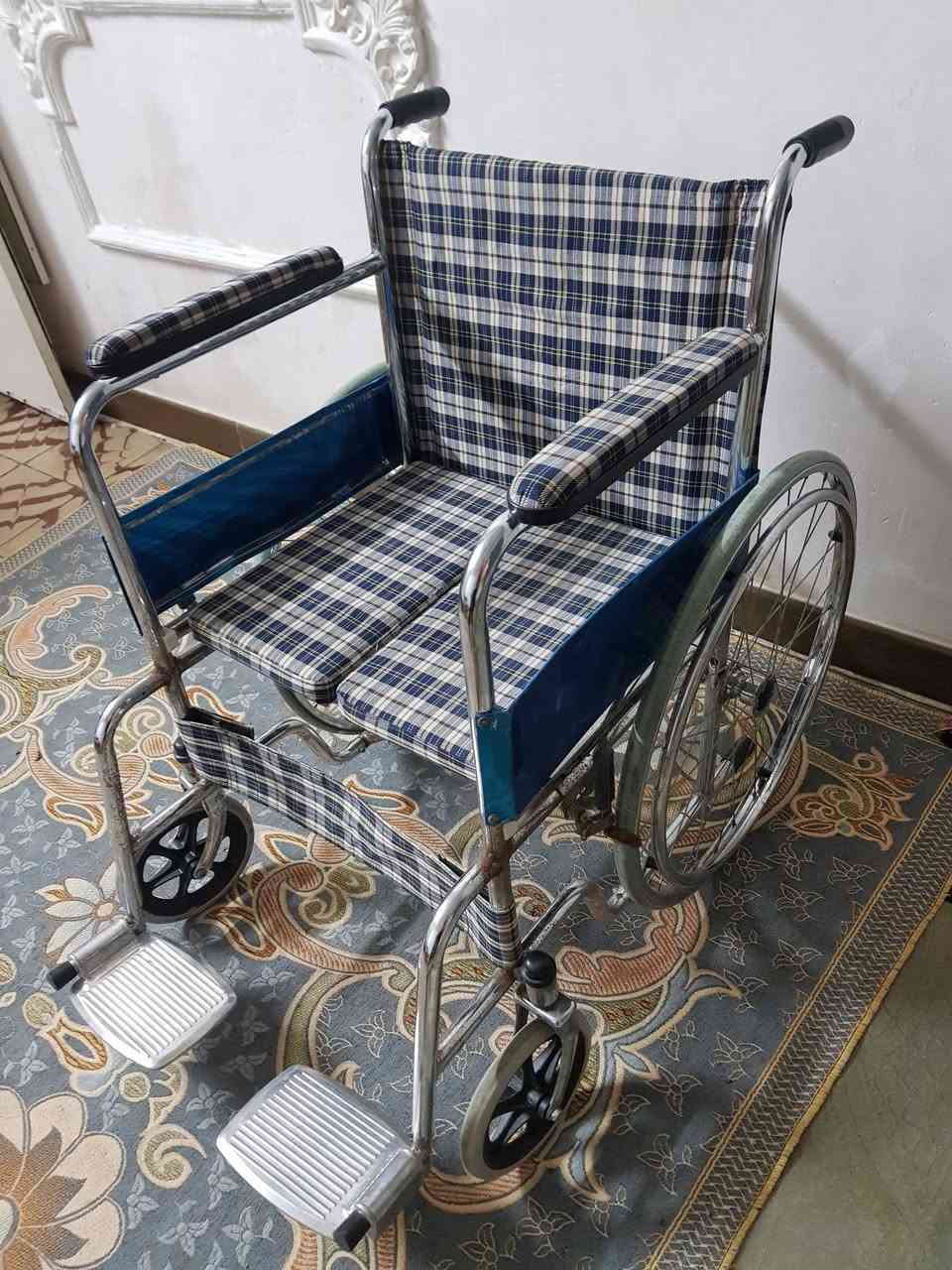 ***********
