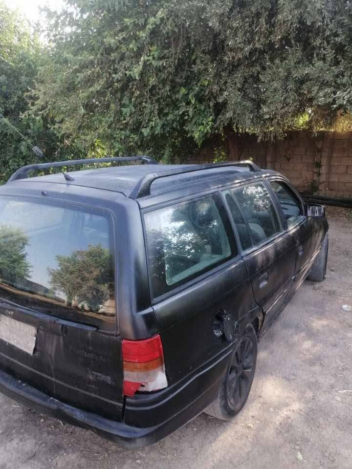 اوبل استرا رقم فحص صلاح الدين ماندل راعيها اوراقها موجوده كامله حتى مگمرگه  گير عادي ومحرك شرط كهربائيات شغاله تواير نص عمر سيارة مرتبه وگاعدة   اريد مراوس شعندك مامسجل نزل اهم شي نضيف 
بيع ما ابيع لانقد ولافقد اريد مراوس 
***********
