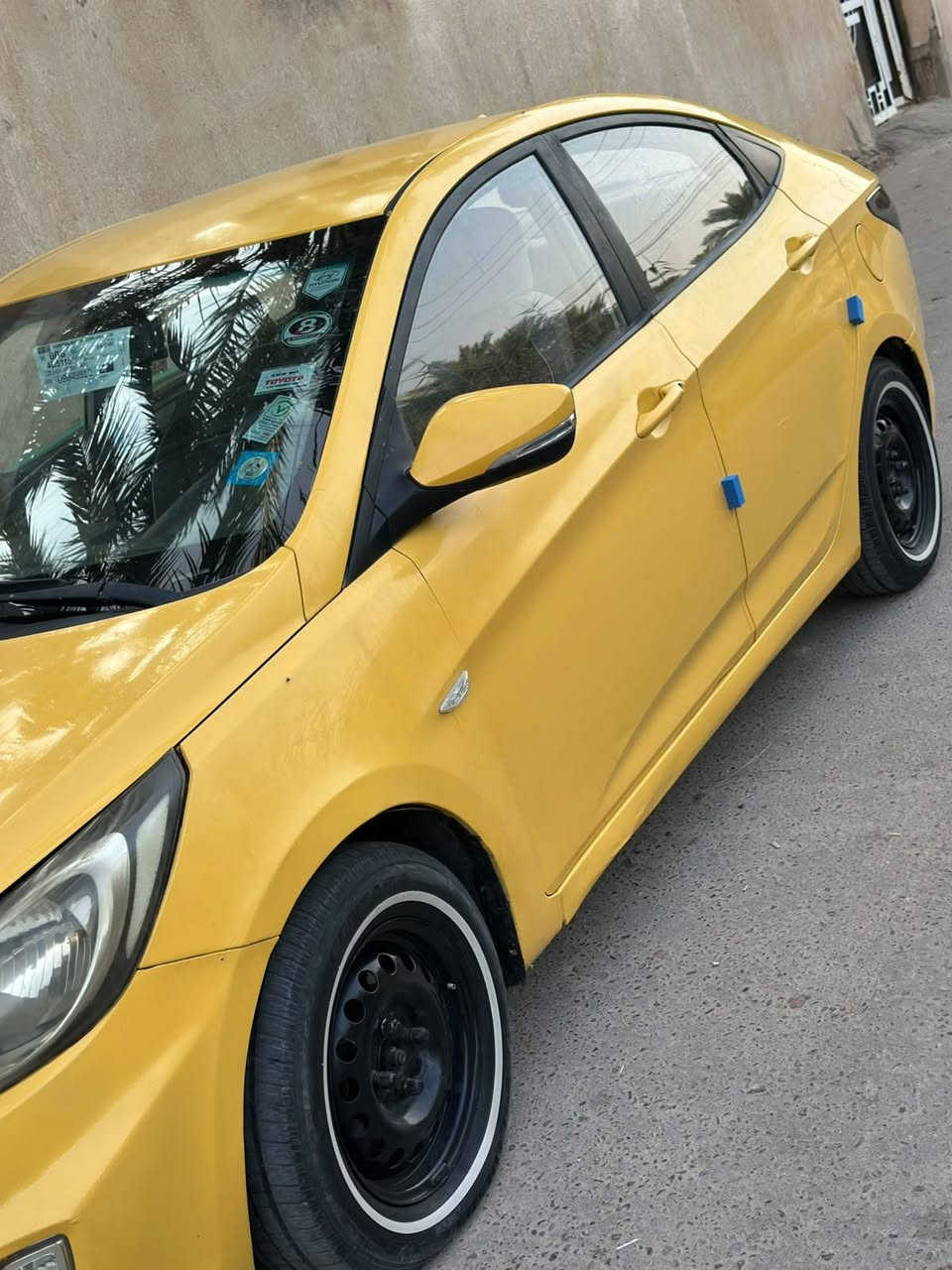 اكسنت موديل 212 مكينه 1600 وكير وحداديه وتبريد كلهن بحاله جيده جدا السعر 69وبيه مجال الاستفسار ***********
