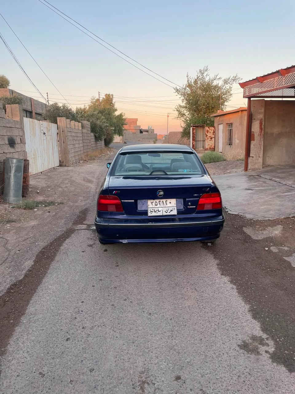 السلام عليكم ورحمة الله وربكاته
Bmw 528i صقر 
للبيع او المراوس حسب القناعة
ادوات 
لون: نيلي
كير اوتو
محرك تك فانوس بحاله جيده
لايت زينون 
السياره جاهزه
السعر 30 وبيها مجال بسيط
للأستفسار: ***********
