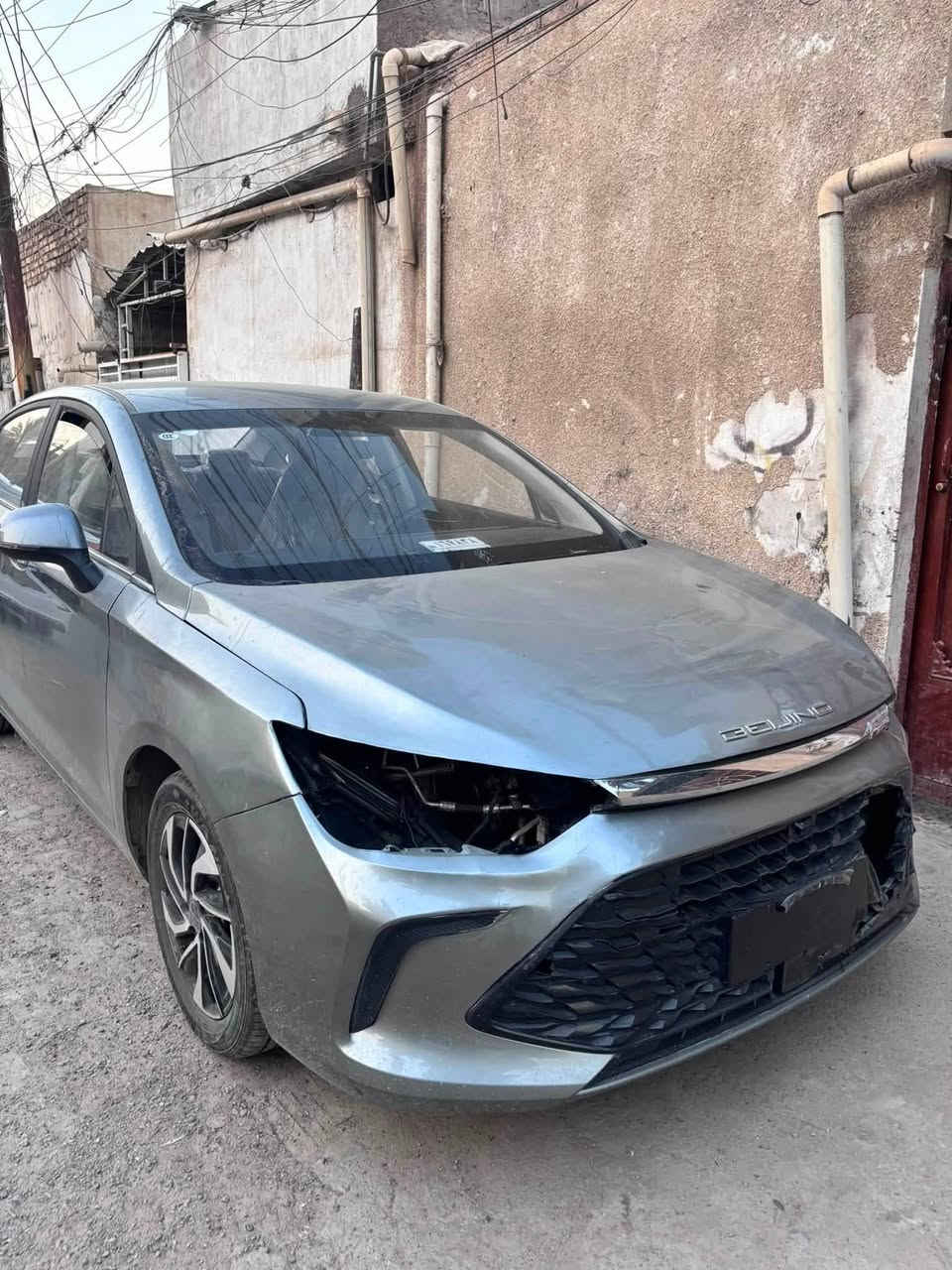 السلام عليكم سيارة بايك U5 للبيع سعر 75 ع وضعها يرادلها لايتات و ترقيم موديل 26 مكاني بغداد الحسينيه راشديه ***********
