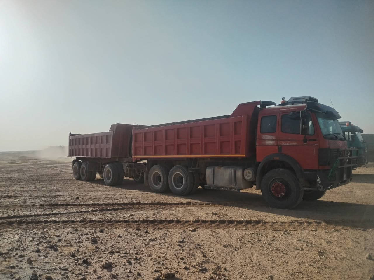 سياره جاهزه لي الشغل راس أو عربانه السعر ٤ دفاتر أو ٤٠ ***********
