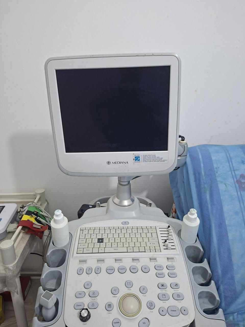 جهاز MEDIANA هوسبتل تايب للبيع مع بروب ايكو و ممكن اضافة بروبات أخرى 
السعر 850$ 
***********
