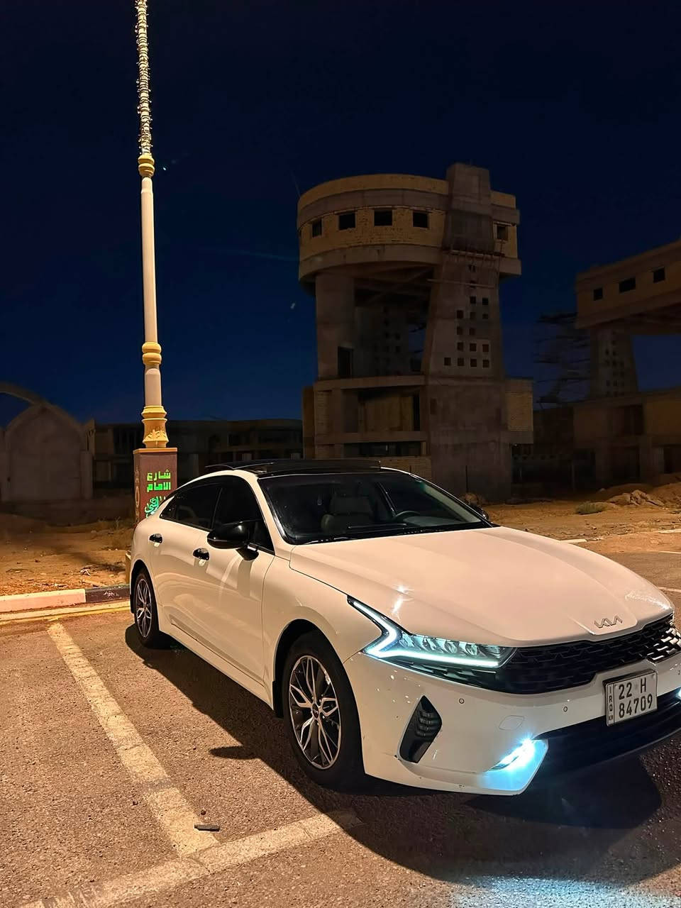 K5 2023 خليجي 
رقم اربيل هزة سنوية كلة جديد 
فول مواصفات 
محرك 2000 دوش 
العداد 60542 km
جام كهرباء 
تشغيل عن بعد 
شاشة اندرويد تدعم كار بلي 
كشنات تدفئة 
قطعتين تبريد 
بانوراما 
مثبت سرعة 
تحكمات ستيرن 
مبدل دهن KN جديد مال وكالة 
تخم تايرات جدد 
بيها باج تظليل من اربيل تحب تجددة او تسقطة براحتك 
مكفولة اي بارد او تبديل مابيها عدا الدعامية الامامية مبدلة ومتنحسب قطعة السيارة تخبل شغل و اطلع  
السعر (210) و بيها مجال حگ الجية 

مكاني كربلاء الشراي يراسلني او يتصل على رقمي 
***********

