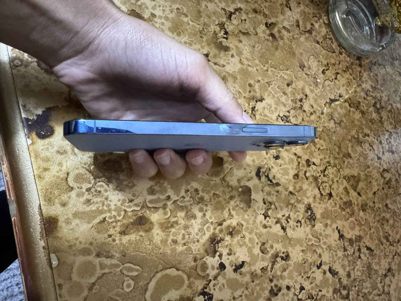 سلام عليكم حبايب
ايفون13 برو ماكس شرق اوسط A/AA مكفول ونضيف ذاكره 256 بطاريه 76 

للبيع مستعجل 

مكاني كربلاء طويريج

للاستفسار ***********
