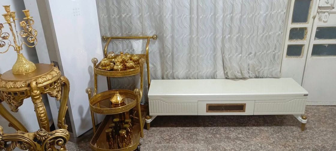 ميز بلازما مودرن خشب تركي نضيف جداً 
الحجم 150 سم السعر ع الخاص
