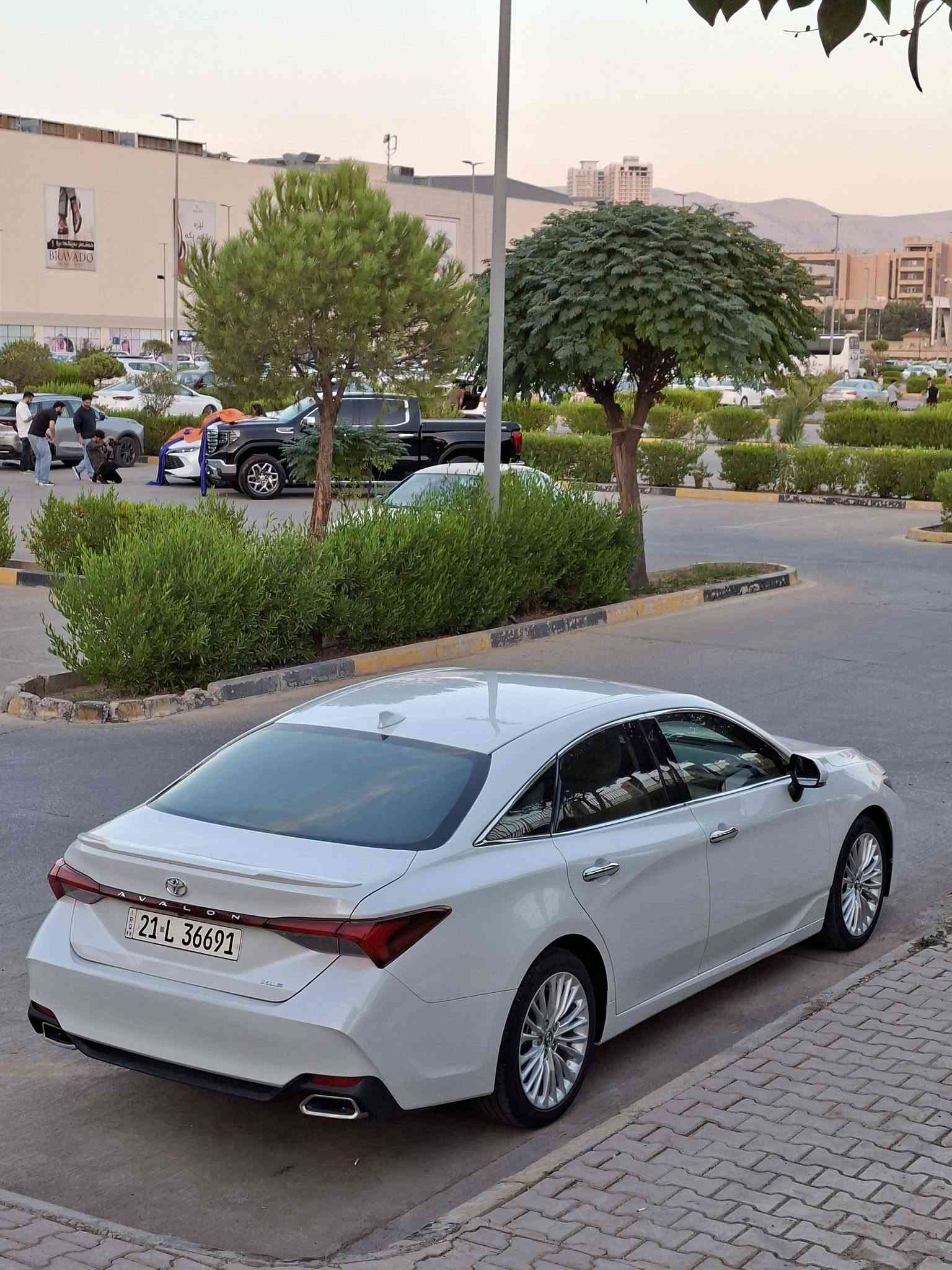 افلون XLE • V6 3500 • سليمانية